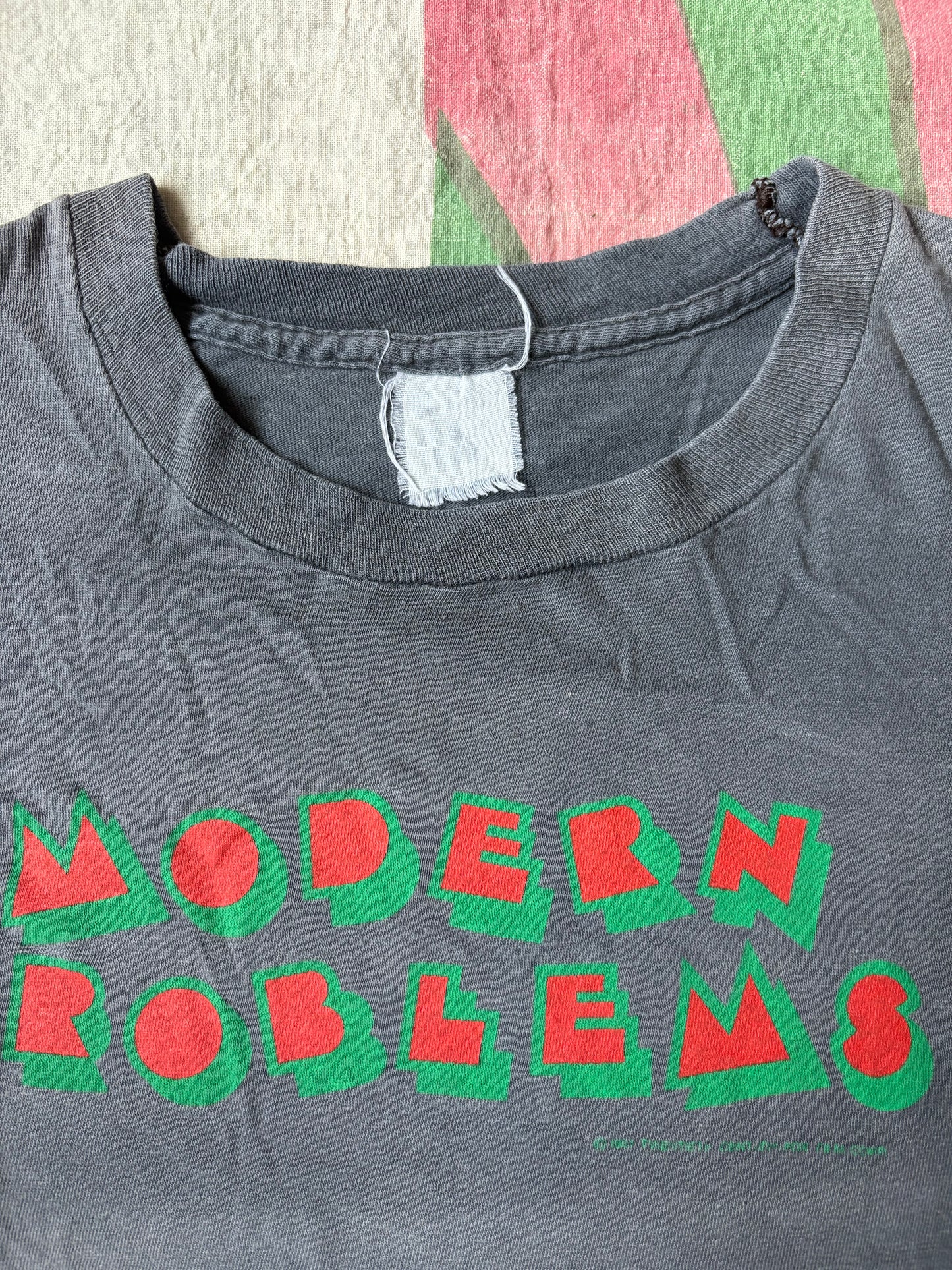 Vintage 1981 Modern Problems Film Promo T shirt size Small Chevy Chase