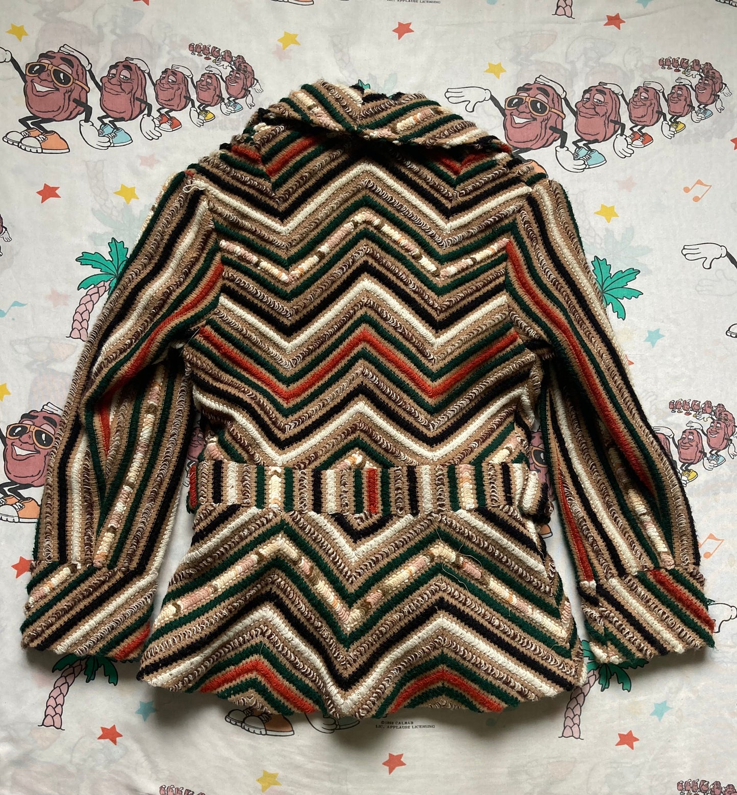 Vintage 70’s Textured Zig Zag Pattern Belted One Button Jacket size Small Earth Tones